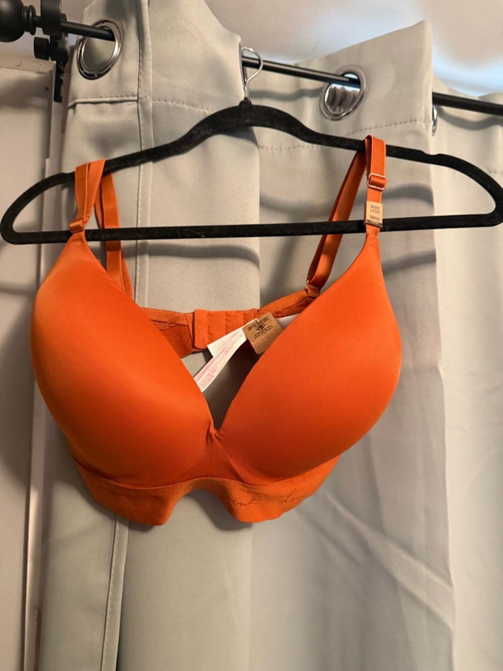 PINK Victoria's Secret Smooth Orange Molded T-Shirt Bra